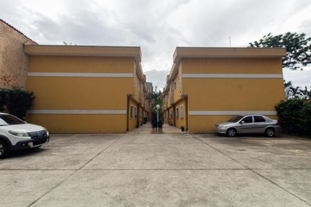 Casa de condomínio à venda com 65m², 2 quartos e 1 vaga Casa de condomínio à venda com 65m², 2 quartos e 1 vagaÁrea comum