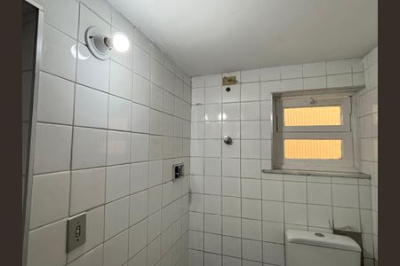 Casa para alugar com 50m², 2 quartos e sem vaga Casa para alugar com 50m², 2 quartos e sem vagaBanheiro 1