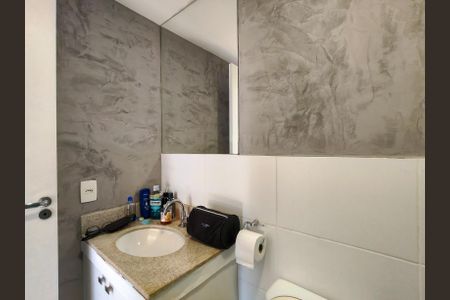 Apartamento à venda com 72m², 2 quartos e 1 vagaBanheiro da Suíte