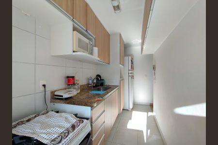 Apartamento à venda com 72m², 2 quartos e 1 vagaCozinha e Área de Serviço