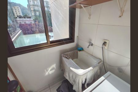 Apartamento à venda com 72m², 2 quartos e 1 vagaCozinha e Área de Serviço