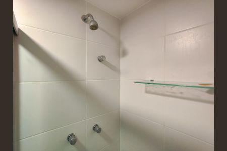 Apartamento à venda com 72m², 2 quartos e 1 vagaBanheiro Corredor