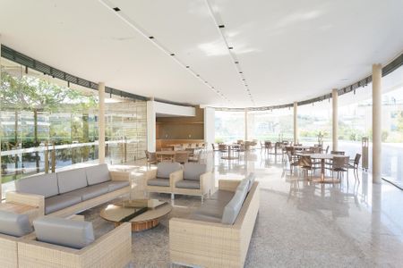 Apartamento à venda com 270m², 4 quartos e 4 vagas Apartamento à venda com 270m², 4 quartos e 4 vagasÁrea comum - Salão de festas