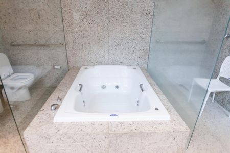 Apartamento à venda com 270m², 4 quartos e 4 vagas Apartamento à venda com 270m², 4 quartos e 4 vagasBanheiro suite 4