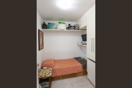 Apartamento à venda com 270m², 4 quartos e 4 vagas Apartamento à venda com 270m², 4 quartos e 4 vagasQuarto de Serviço