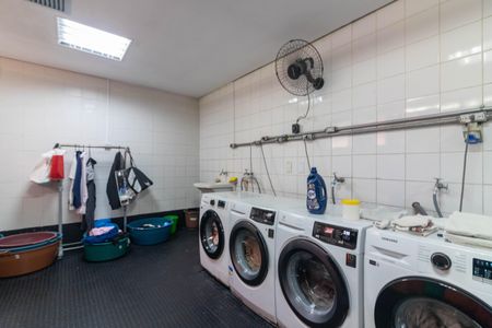 Apartamento à venda com 50m², 1 quarto e 1 vaga Apartamento à venda com 50m², 1 quarto e 1 vagaLavanderia