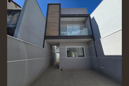 Casa à venda com 160m², 3 quartos e 2 vagasGaragem 