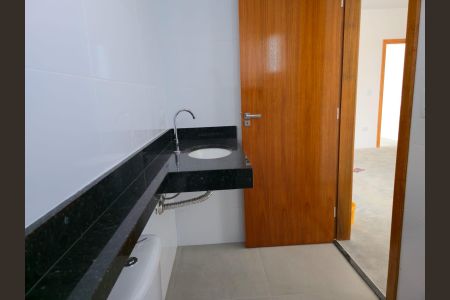 Casa à venda com 160m², 3 quartos e 2 vagasBanheiro da Suíte 01