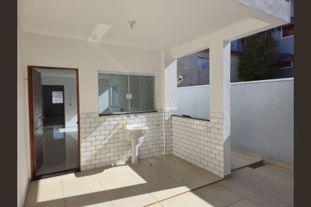 Casa à venda com 160m², 3 quartos e 2 vagasÁrea de Serviço