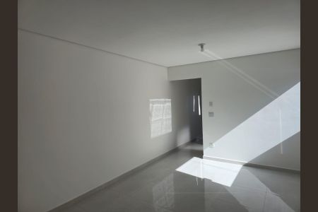 Casa à venda com 160m², 3 quartos e 2 vagasCozinha 