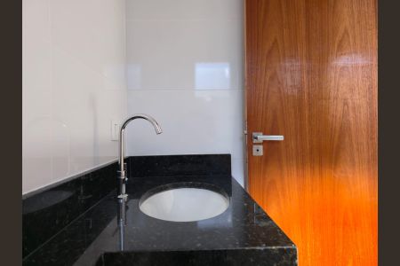 Casa à venda com 160m², 3 quartos e 2 vagasBanheiro da Suíte 03