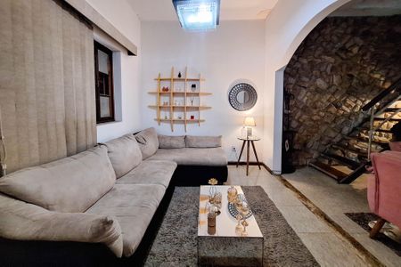 Casa à venda com 400m², 4 quartos e 1 vagaSala