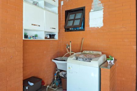 Casa à venda com 400m², 4 quartos e 1 vagaÁrea de Serviço