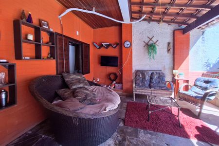 Casa à venda com 400m², 4 quartos e 1 vagaQuintal