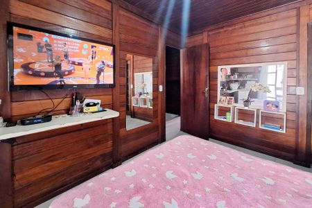 Casa à venda com 400m², 4 quartos e 1 vagaSuíte 1