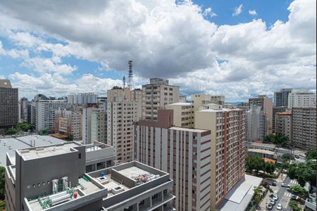 Apartamento para alugar com 30m², 1 quarto e 1 vaga Apartamento para alugar com 30m², 1 quarto e 1 vagaÁrea comum - Vista da Piscina