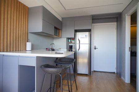 Cozinha  de apartamento à venda com 1 quarto, 32m² em Rio Branco, Porto Alegre