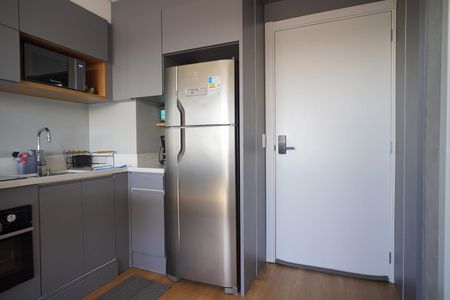 Cozinha  de apartamento à venda com 1 quarto, 32m² em Rio Branco, Porto Alegre