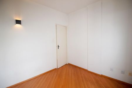 Apartamento para alugar com 72m², 2 quartos e 1 vaga