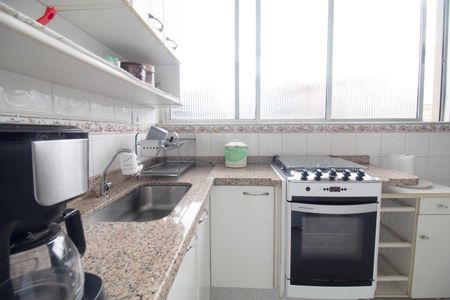 Apartamento para alugar com 72m², 2 quartos e 1 vaga