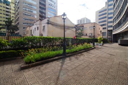 Apartamento para alugar com 72m², 2 quartos e 1 vaga