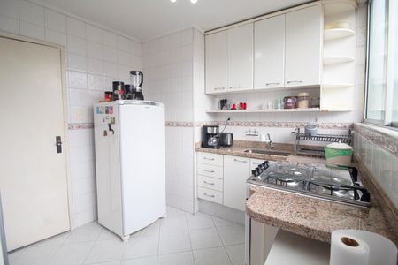 Apartamento para alugar com 72m², 2 quartos e 1 vaga