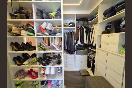 Apartamento à venda com 305m², 4 quartos e 3 vagasFoto 40