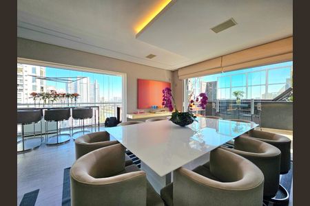 Apartamento à venda com 305m², 4 quartos e 3 vagasFoto 01