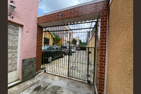 Casa para alugar com 56m², 1 quarto e sem vaga