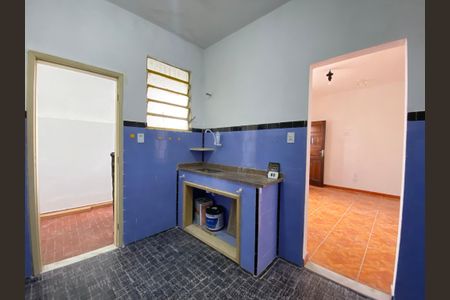 Casa para alugar com 56m², 1 quarto e sem vaga