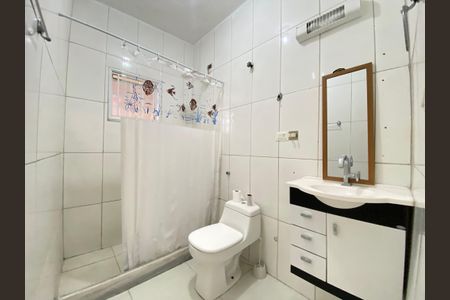 Casa para alugar com 56m², 1 quarto e sem vaga