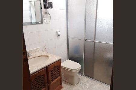 Banheiro de casa à venda com 3 quartos, 170m² em Vila Alpina, São Paulo