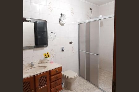 Banheiro de casa à venda com 3 quartos, 170m² em Vila Alpina, São Paulo