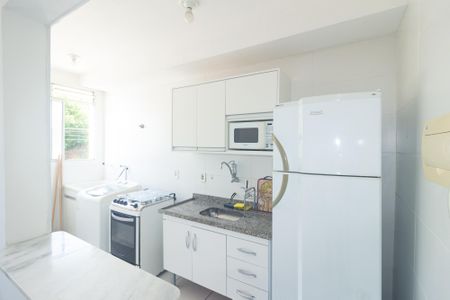 Apartamento para alugar com 46m², 2 quartos e 1 vaga Apartamento para alugar com 46m², 2 quartos e 1 vagaCozinha e Área de Serviço