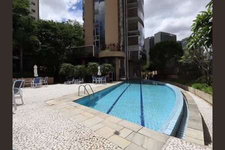 Apartamento para alugar com 384m², 4 quartos e 4 vagasÁrea comum - Piscina