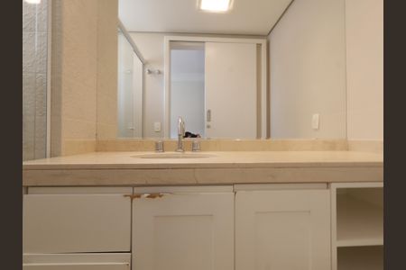 Apartamento para alugar com 384m², 4 quartos e 4 vagasBanheiro da Suíte 2