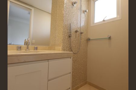 Apartamento para alugar com 384m², 4 quartos e 4 vagasBanheiro da Suíte 1