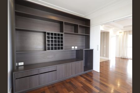 Apartamento para alugar com 384m², 4 quartos e 4 vagasSala de TV
