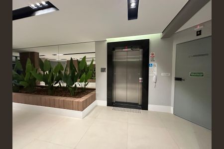 Apartamento para alugar com 59m², 2 quartos e 1 vaga Apartamento para alugar com 59m², 2 quartos e 1 vagaHall de entrada