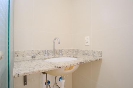 Apartamento à venda com 81m², 3 quartos e 2 vagasBanheiro da Suíte