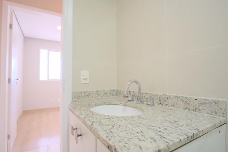 Apartamento à venda com 81m², 3 quartos e 2 vagasBanheiro Social