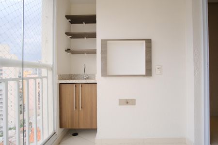 Apartamento à venda com 81m², 3 quartos e 2 vagasVaranda