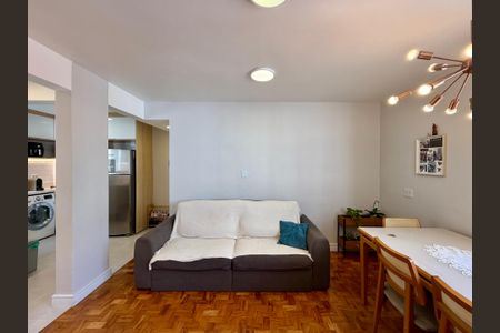 Sala de apartamento à venda com 3 quartos, 73m² em Jardim das Acacias, São Paulo