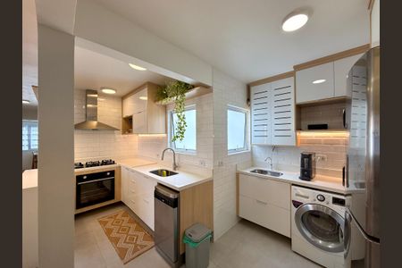 Apartamento à venda com 73m², 3 quartos e 1 vagaÁrea de Serviço