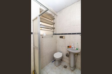 Banheiro de apartamento para alugar com 1 quarto, 45m² em Praça Seca, Rio de Janeiro