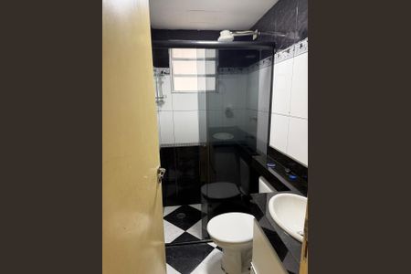 Banheiro de apartamento à venda com 2 quartos, 44m² em Jardim Santa Teresinha, São Paulo
