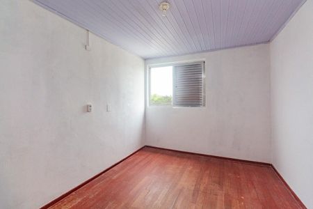 Sala  de apartamento para alugar com 2 quartos, 46m² em Rubem Berta, Porto Alegre