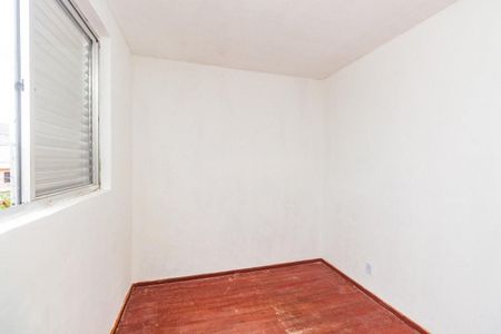 Quarto 1 de apartamento para alugar com 2 quartos, 46m² em Rubem Berta, Porto Alegre