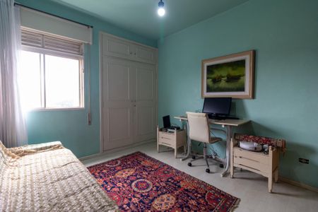 Quarto 1 de apartamento à venda com 2 quartos, 113m² em Jardins, São Paulo