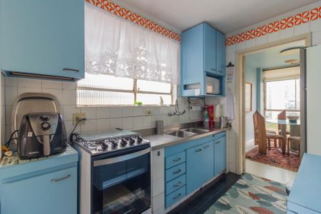 Cozinha de apartamento à venda com 2 quartos, 113m² em Jardins, São Paulo